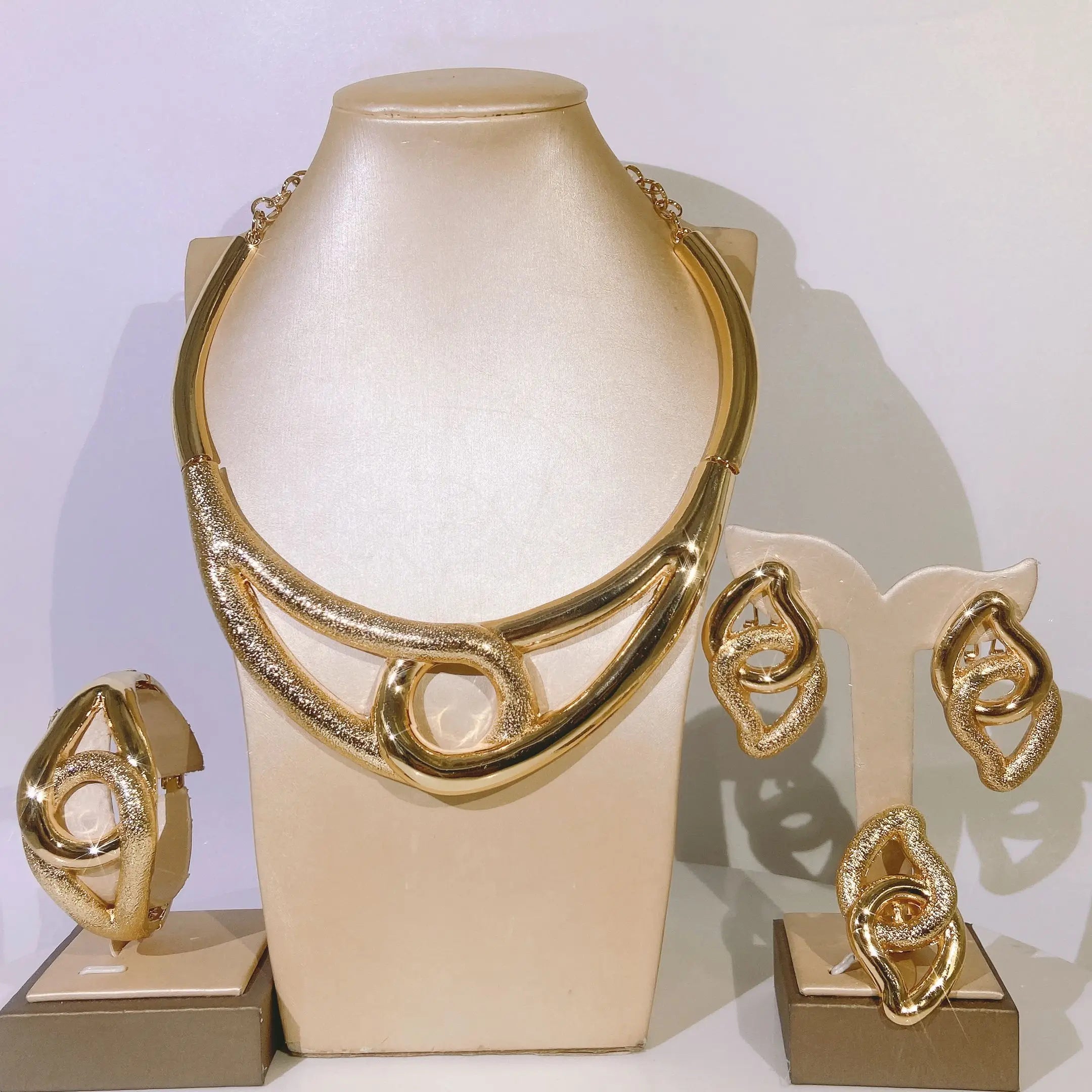 Parure Plaqué Or Femme Style Dubaï – Collier Rond & Bracelet Assorti – Bijoux Élégants pour Soirée