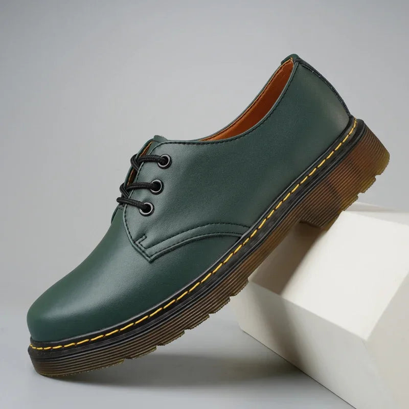 Chaussures homme tendance en cuir véritable, chaussures unisexes décontractées, mocassins plats respirants et antidérapants pour l'extérieur.