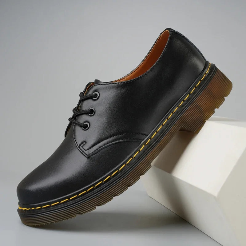 Chaussures homme tendance en cuir véritable, chaussures unisexes décontractées, mocassins plats respirants et antidérapants pour l'extérieur.