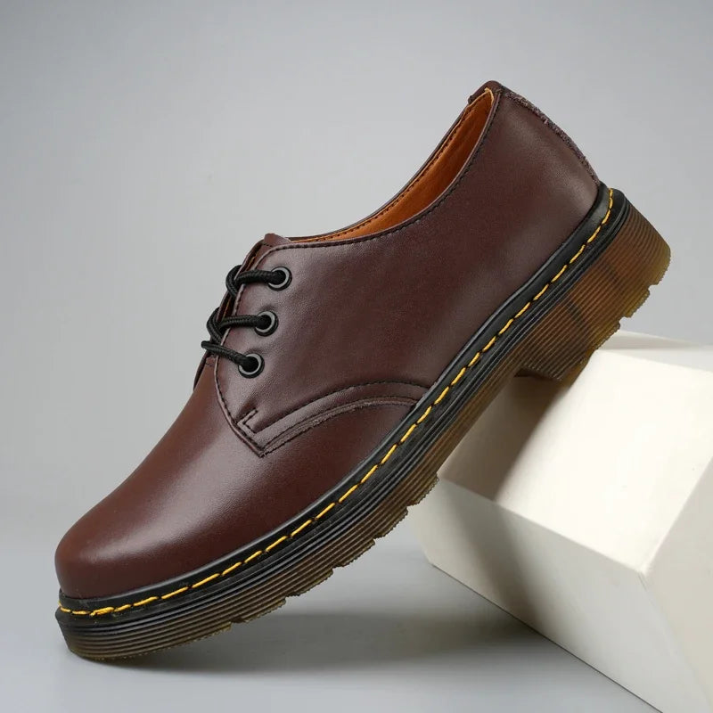 Chaussures homme tendance en cuir véritable, chaussures unisexes décontractées, mocassins plats respirants et antidérapants pour l'extérieur.