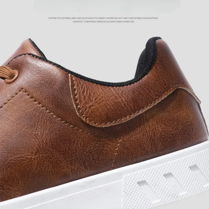 Chaussures décontractées, mocassins, baskets en cuir britannique, chaussures plates, chaussures classiques en cuir pour hommes, nouveautés printemps-été, chaussures tendance à plateforme polyvalentes